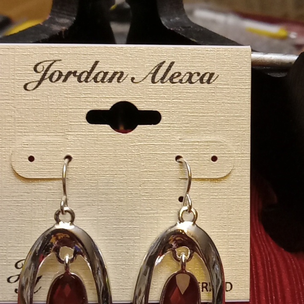 Earrings - Picture 2 of 5